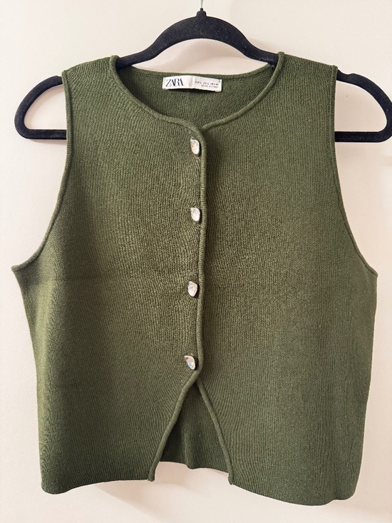 Zara Tops - Zara Women's Hunter Green Knit Vest With Silver Buttons (Size Large)